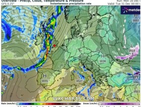 英国天气：新年前夜风暴地图显示英国将被时速71英里的大风摧毁