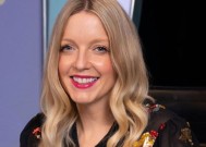 Lauren Laverne的联合主演在BBC广播偶像分享癌症诊断时发表了情感信息